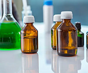 在实验室中管理危险化学品的十个技巧